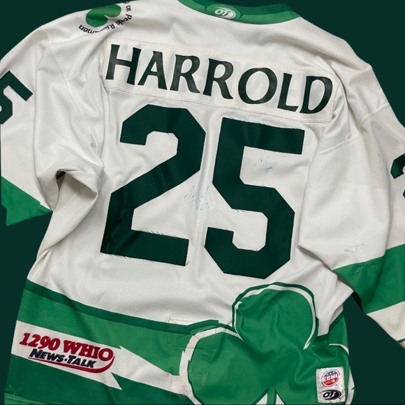RARE Dayton Bombers St. Patrick’s Day jersey. Signed and game-worn. - Picture 2 of 5